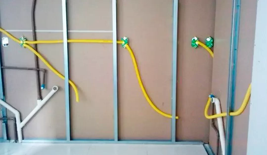 Como ficam as instalações elétricas e hidráulicas no Drywall?